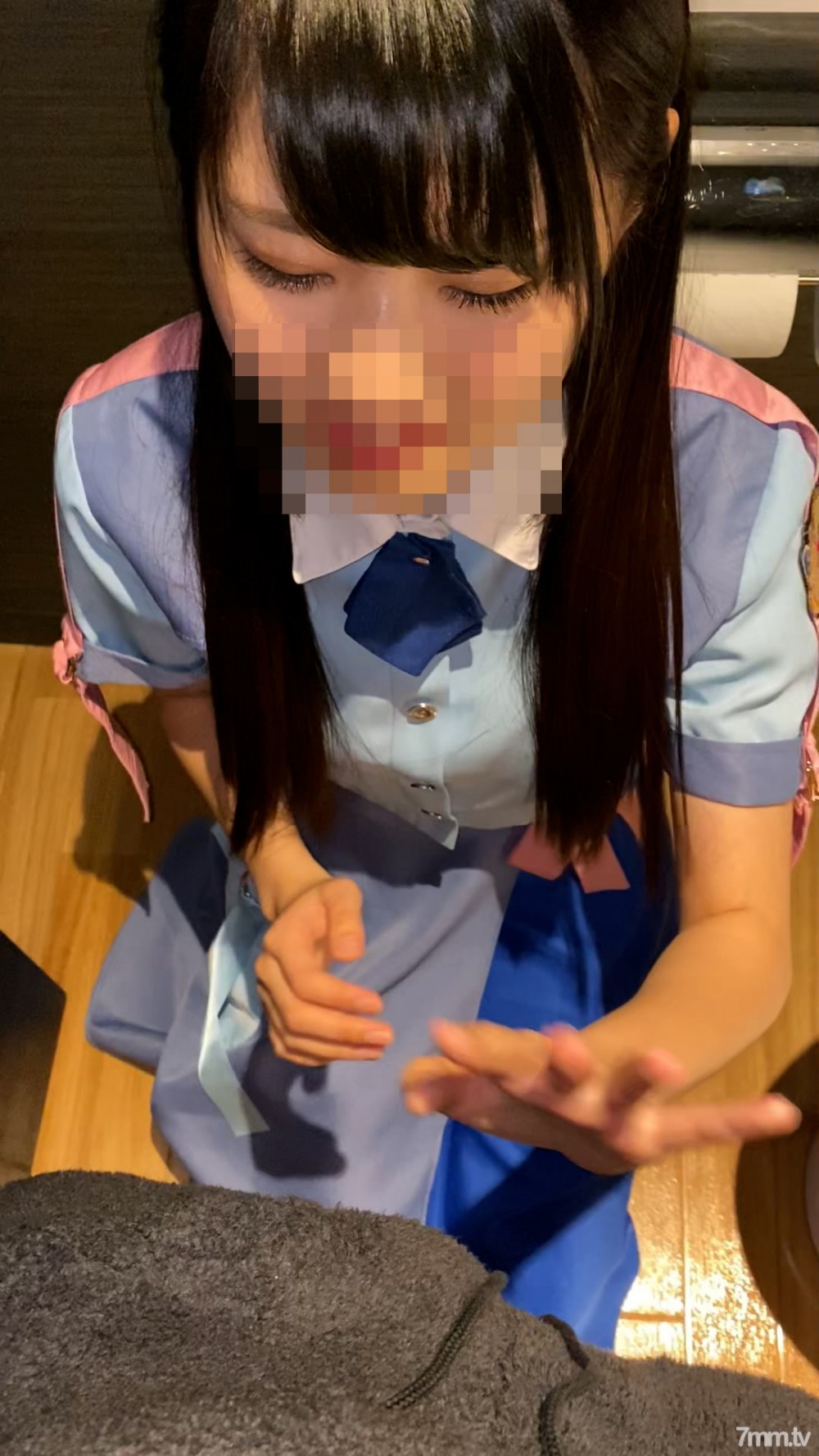 FC2-PPV-1380927 ● Limited sale ● Leaked individual shooting K ② Idol Hiding behind idol activities and enjoying youth (leaked smartphone data) Ohinasama!