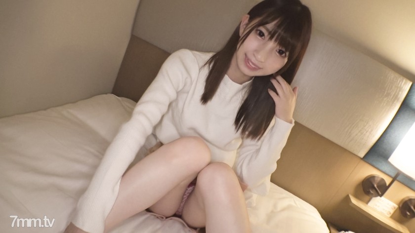 SIRO-3676 [First shot] AV application on the net → AV experience shooting 947 H A 147 cm minimum girl who seems to have nothi...hings! In fact, a perverted girl who can't be satisfied with normal play! ?? Erotic erotic even for the first AV shooting!