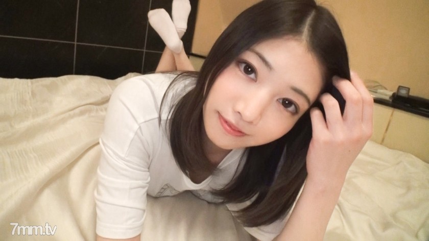 SIRO-3748 [First shot] AV application on the net → AV experience shooting 926 AV appearance at the instruction of a bad boyfr..., but she seems to be very happy in front of Ji ● Po ♪ I was struck by a fierce bang from behind and screamed with tears ♪