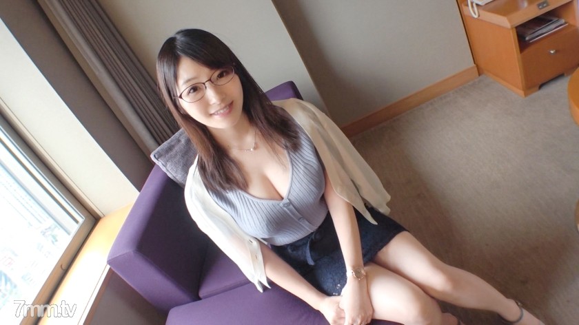 SIRO-3933 [First shot] [Kyoto beauty with natural big breasts] [Immoral married woman] Hannari Kyoto wife with SS class body....moral space, the ring on the ring finger glows muddy. [First shot] AV application on the net → AV experience shooting 1082